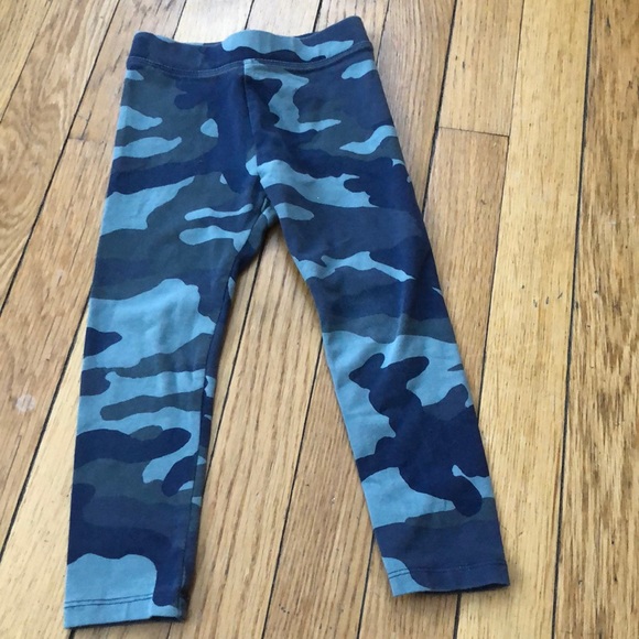 Crewcuts Other - Crewcuts size 2 adorable camo leggings great cond.